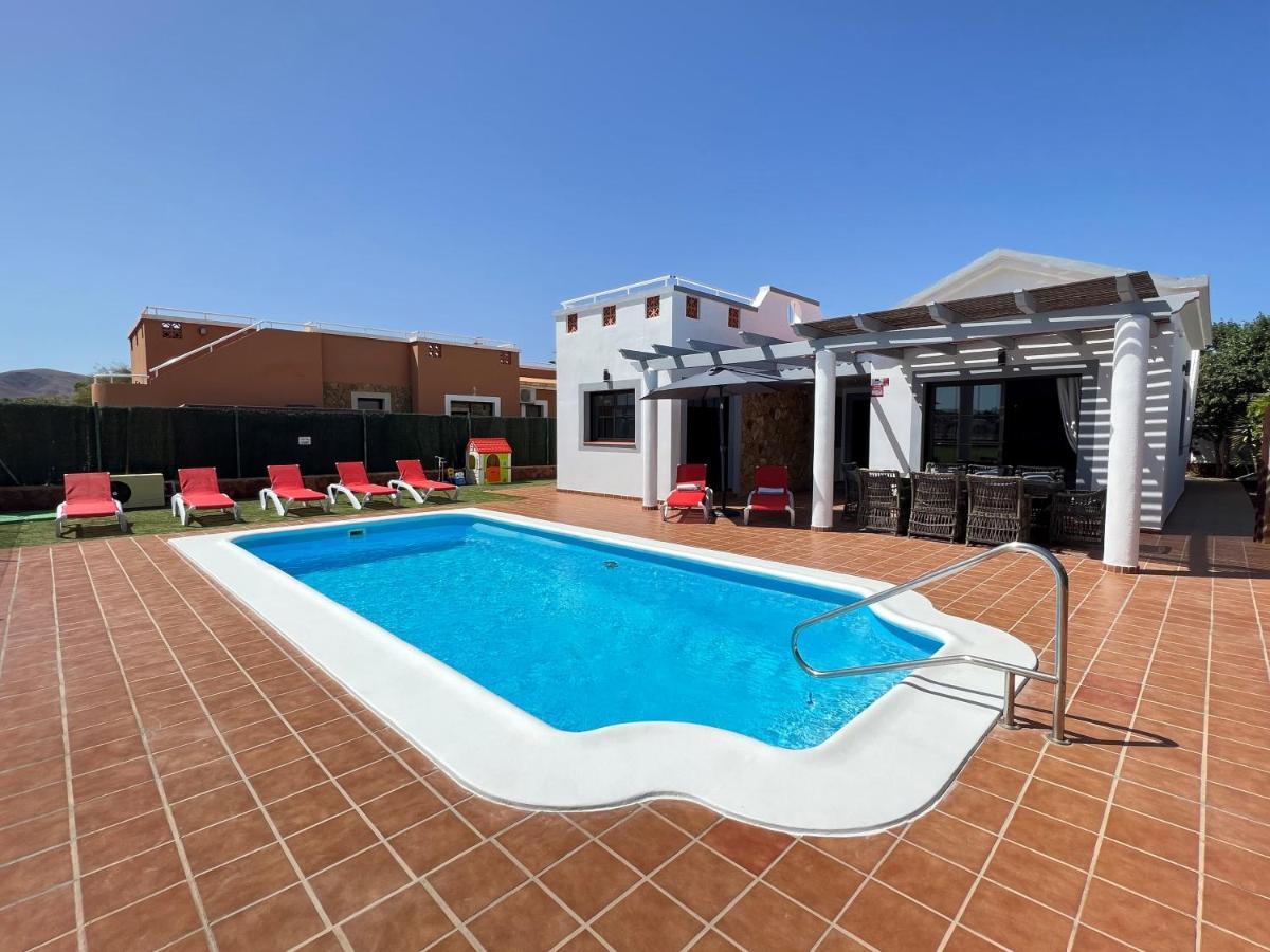 Villa Eva - New To The Market, Fully Refurbished Licensed Villa - Private Pool Caleta De Fuste Exterior foto