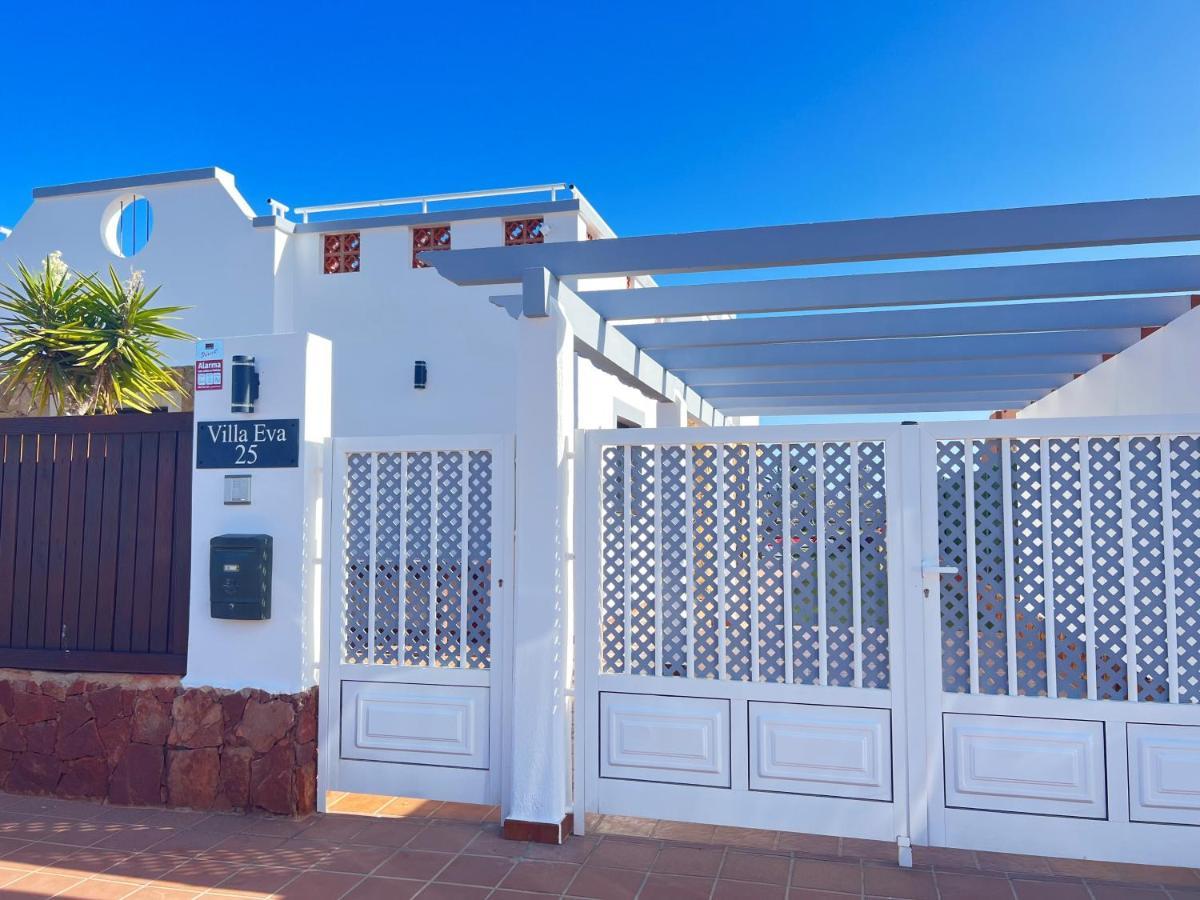 Villa Eva - New To The Market, Fully Refurbished Licensed Villa - Private Pool Caleta De Fuste Exterior foto