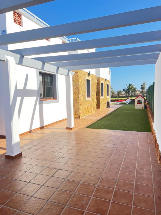 Villa Eva - New To The Market, Fully Refurbished Licensed Villa - Private Pool Caleta De Fuste Exterior foto